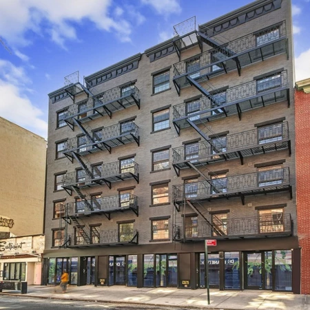 5 bedrooms apartment for rent in East Village - Manhattan, New York