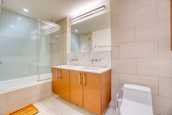 2 bedrooms apartment for rent in LIC - Queens, New York