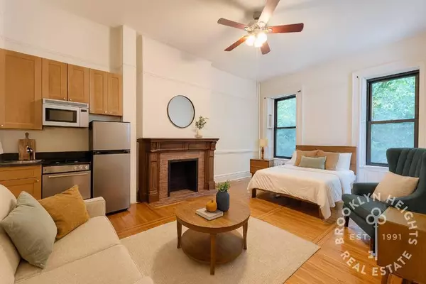 Studio Apartment for rent in Brooklyn Heights - Brooklyn, New York
