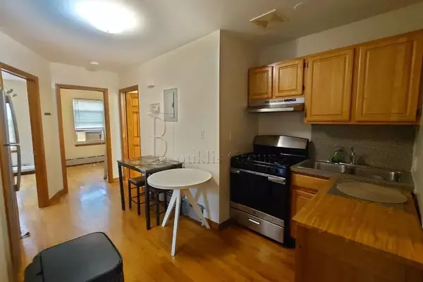 3 bedrooms apartment for rent in Astoria - Queens, New York