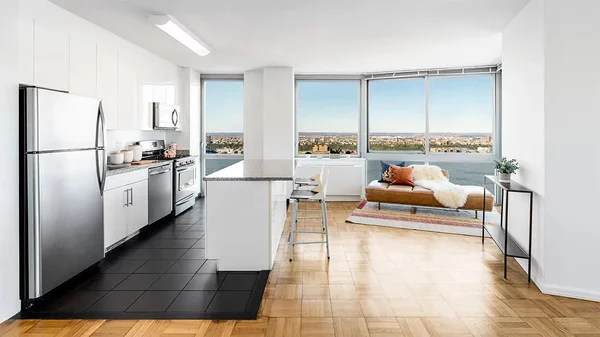 3 bedrooms apartment for rent in Midtown West - Manhattan, New York