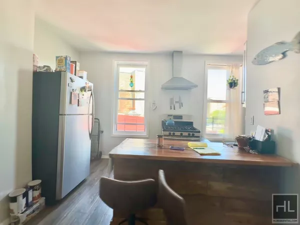 3 bedrooms apartment for rent in Astoria - Queens, New York