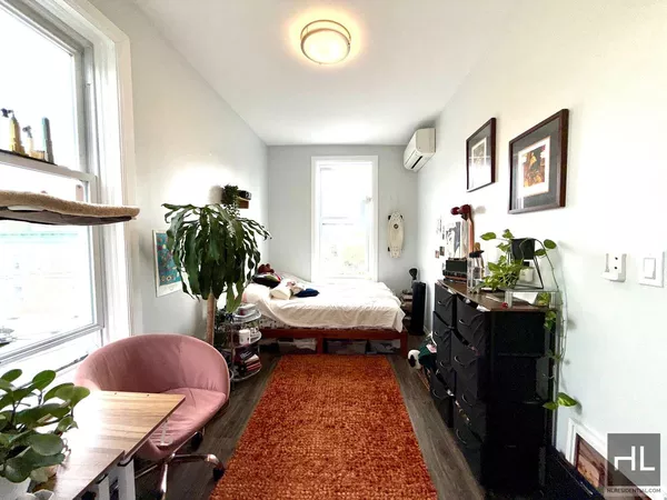 3 bedrooms apartment for rent in Astoria - Queens, New York