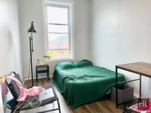 3 bedrooms apartment for rent in Astoria - Queens, New York