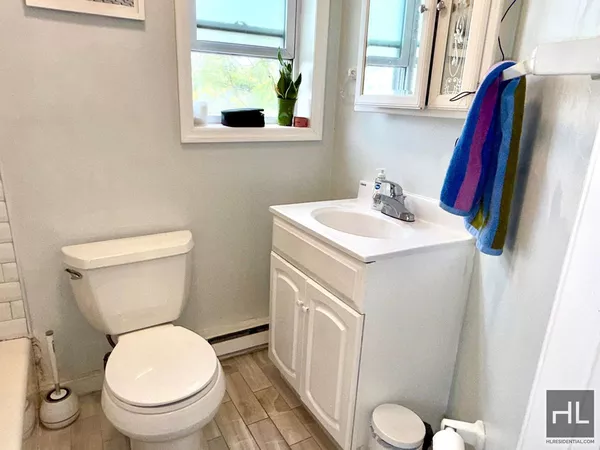3 bedrooms apartment for rent in Astoria - Queens, New York