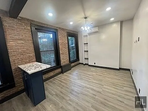 2 bedrooms apartment for rent in East New York - Brooklyn, New York