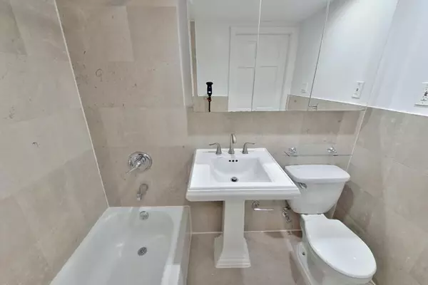 3 bedrooms apartment for rent in Upper East Side - Manhattan, New York