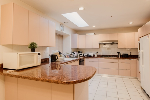 Coliving in Dunbar Southlands - South Van, Vancouver