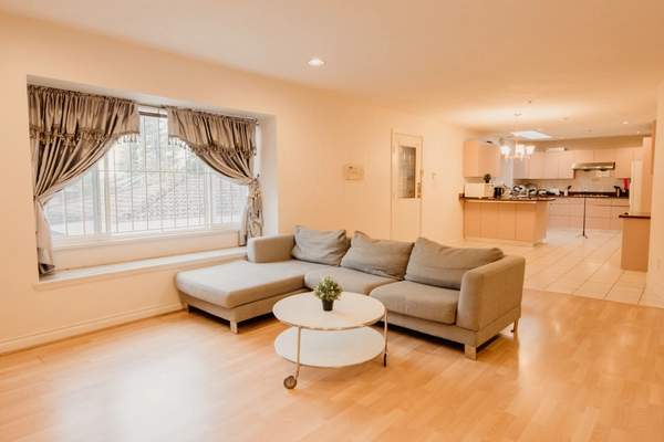 Coliving in Dunbar Southlands - South Van, Vancouver