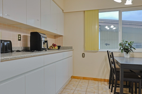 Coliving in Killarney - East Van, Vancouver