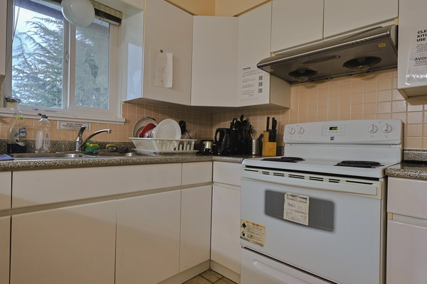 Coliving in Killarney - East Van, Vancouver