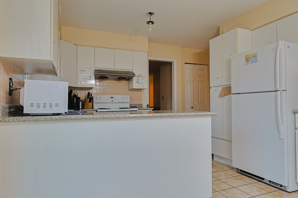 Coliving in Killarney - East Van, Vancouver