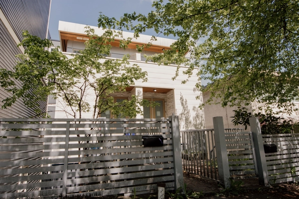 Coliving in Mount Pleasant - East Van, Vancouver