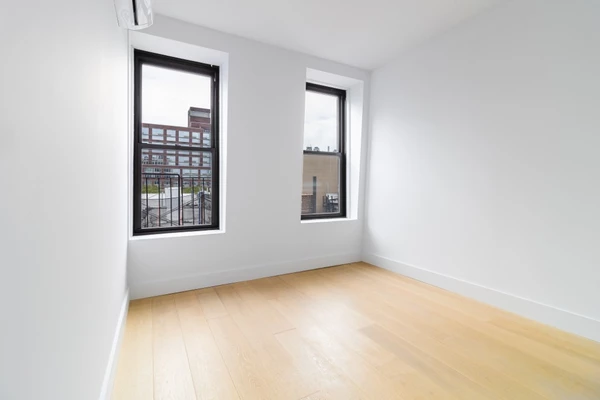 4 bedrooms apartment for rent in Lower East Side - Manhattan, New York