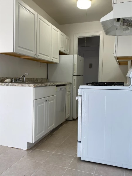 2 bedrooms apartment for rent in Pelham Bay - The Bronx, New York