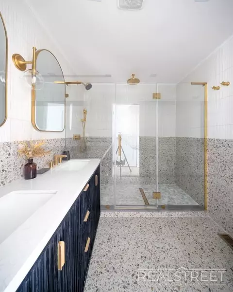 3 bedrooms apartment for rent in Williamsburg - Brooklyn, New York