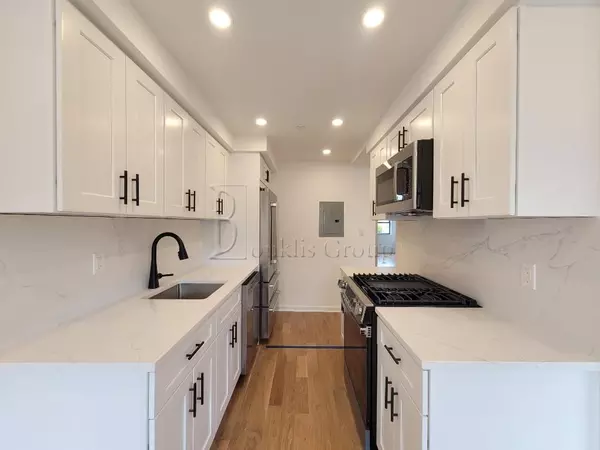 2 bedrooms apartment for rent in Astoria - Queens, New York
