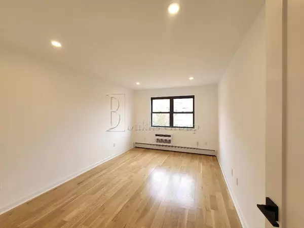 2 bedrooms apartment for rent in Astoria - Queens, New York