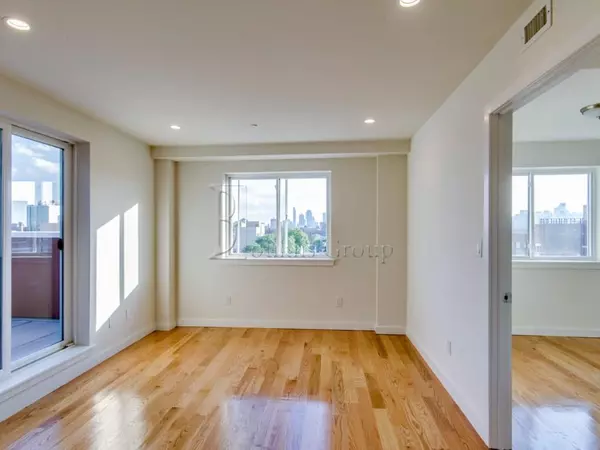 2 bedrooms apartment for rent in Astoria - Queens, New York