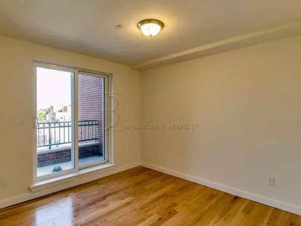 2 bedrooms apartment for rent in Astoria - Queens, New York