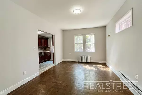 3 bedrooms apartment for rent in The Bronx - The Bronx, New York