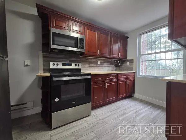 3 bedrooms apartment for rent in The Bronx - The Bronx, New York