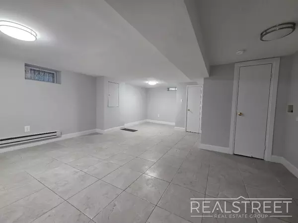 3 bedrooms apartment for rent in The Bronx - The Bronx, New York
