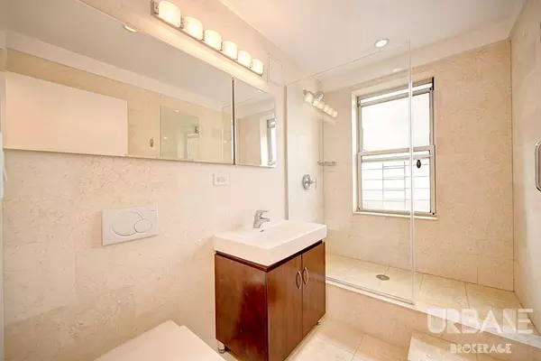 3 bedrooms apartment for rent in Upper West Side - Manhattan, New York