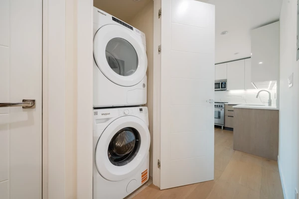 3 bedrooms apartment for rent in Gravesend / Bath Beach - Brooklyn, New York