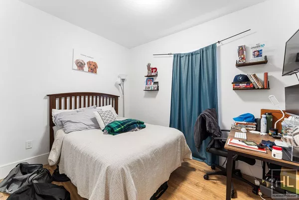3 bedrooms apartment for rent in LIC - Queens, New York