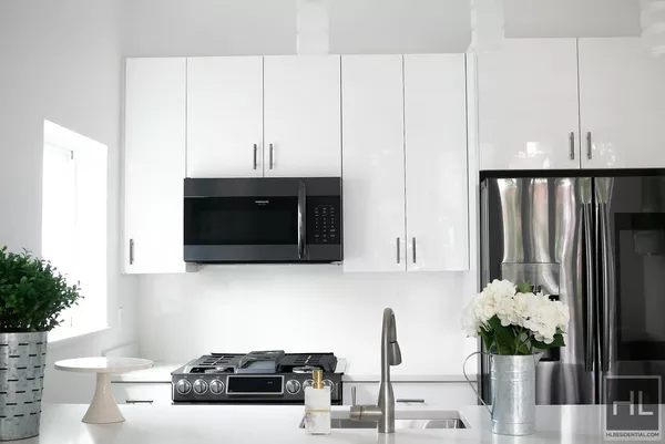 3 bedrooms apartment for rent in LIC - Queens, New York