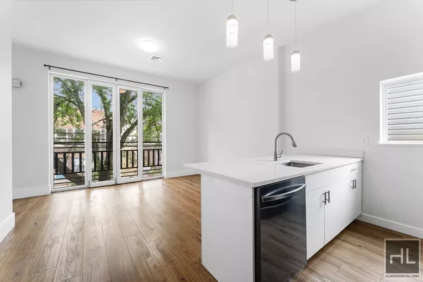 3 bedrooms apartment for rent in LIC - Queens, New York