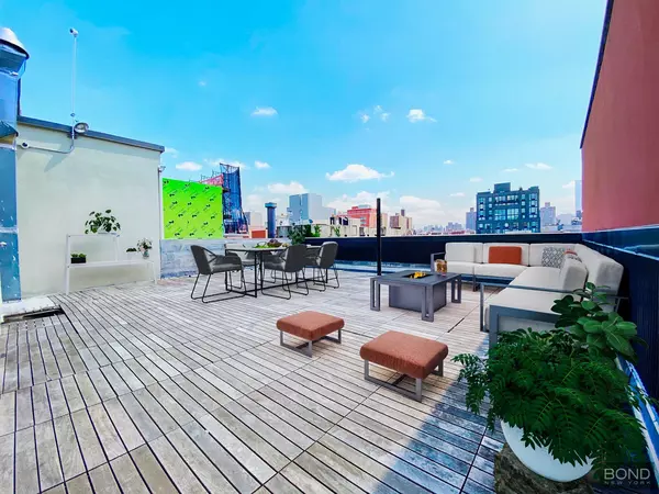 3 bedrooms apartment for rent in East Village - Manhattan, New York