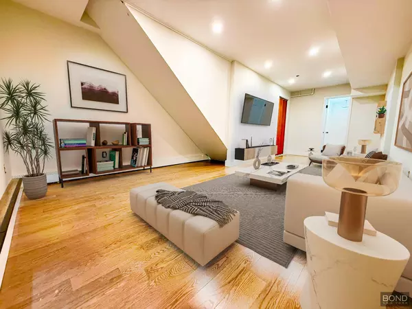 3 bedrooms apartment for rent in East Village - Manhattan, New York