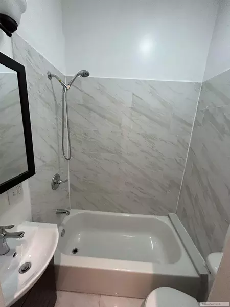 3 bedrooms apartment for rent in Midtown West - Manhattan, New York