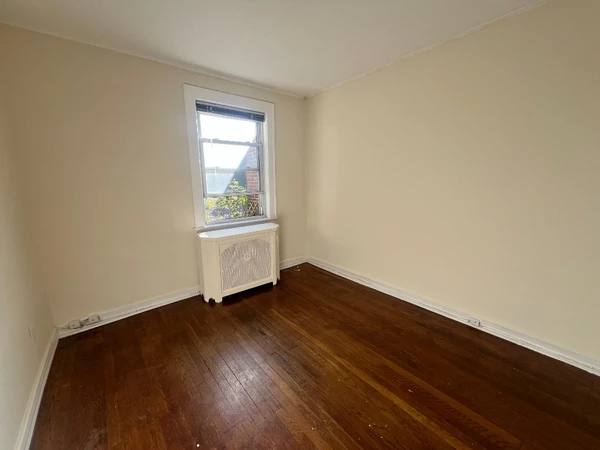 2 bedrooms apartment for rent in Sunnyside - Queens, New York
