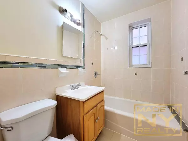 1 bedroom apartment for rent in Jamaica Hills - Queens, New York
