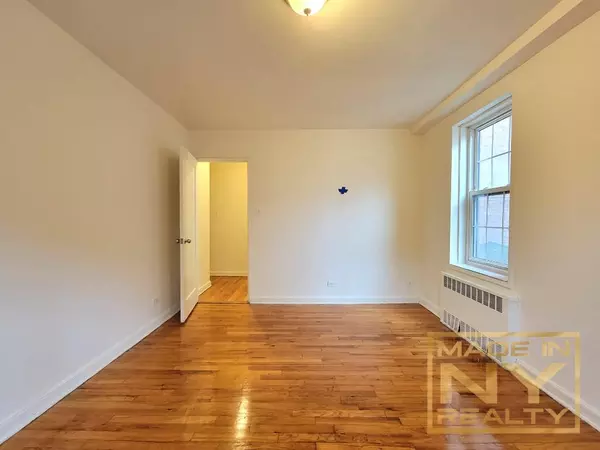1 bedroom apartment for rent in Jamaica Hills - Queens, New York
