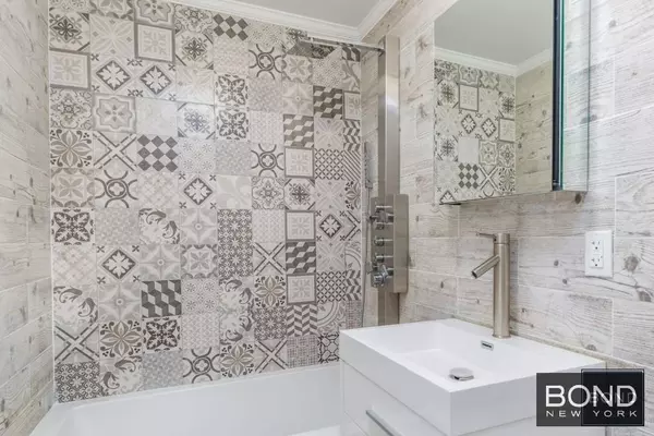 2 bedrooms apartment for rent in Astoria - Queens, New York