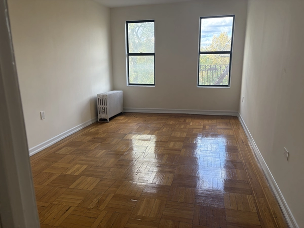 3 bedrooms apartment for rent in Washington Heights - Manhattan, New York