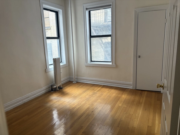 3 bedrooms apartment for rent in Washington Heights - Manhattan, New York