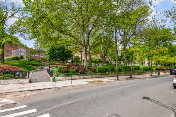 1 bedroom apartment for rent in Woodside - Queens, New York