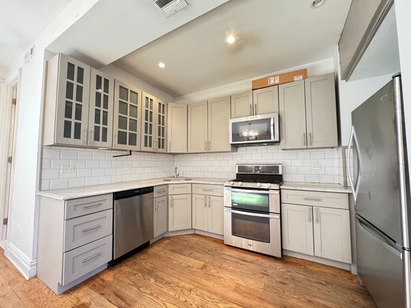 7 bedrooms apartment for rent in Crown Heights - Brooklyn, New York