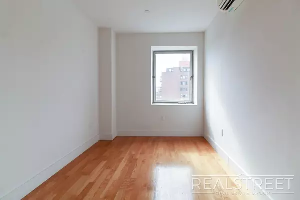 1 bedroom apartment for rent in Elmhurst - Queens, New York