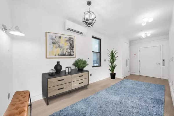 5 bedrooms apartment for rent in Midtown West - Manhattan, New York