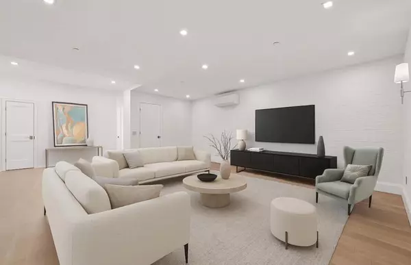 5 bedrooms apartment for rent in Midtown West - Manhattan, New York