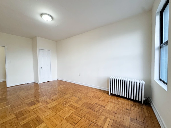 3 bedrooms apartment for rent in Washington Heights - Manhattan, New York