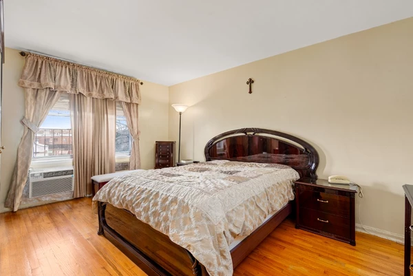 2 bedrooms apartment for rent in Woodside - Queens, New York