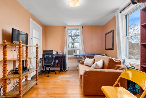 2 bedrooms apartment for rent in Woodside - Queens, New York