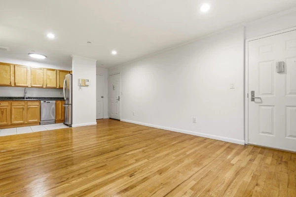 2 bedrooms apartment for rent in Kew Gardens - Queens, New York